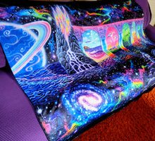 Load image into Gallery viewer, Throw Blanket of Cosmic Trip